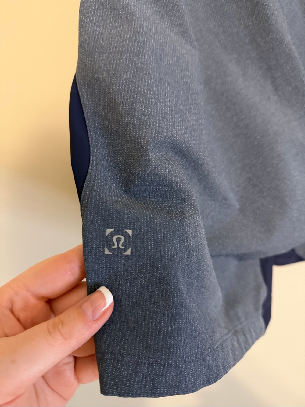 Lululemon Men's Namaste At The Beach Shorts - Picture 6 of 9